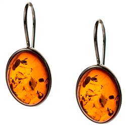 Amber (Bursztyn in Polish) is fossilized tree sap that dates back 40 million years. It comes from all around the world, but the highest quality and richest deposits are found around the Baltic Sea.