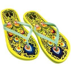 Perfect way to celebrate your Polish heritage with these colorful folk designed flip flops. Select from three different lady's sizes.