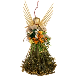 Decorate your home with a little bit of Polish folk art. This beautiful angel is made entirely by hand by a single family from the Lublin area where ornaments made of straw is an old tradition. She is made from straw, linen and dried flowers.  A unique