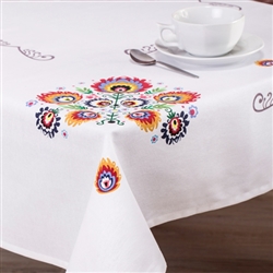 Beautiful Polish paper cut folk design cloth napkin. The design comes from the Lowicz area of central Poland and is based on the famous paper cut designs from this region. 100% cotton and made in Poland. Size approx 16" x 16".