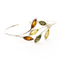 Simple yet elegant silver bracelet with leaf shaped amber leaves.