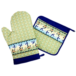 Colorful set of decorative mitt and holder set featuring a traditional Polish stoneware design. 100% polyester. These mitts are more decorative than useful as they do not have effective insulating material. Decorative only - not intended to handle heat.