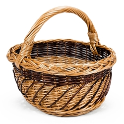 Poland is famous for hand made willow baskets. This is a tradition in areas of the country where willow grows wild and is very much a village and family industry. Beautifully crafted and sturdy, these baskets can last a generation. Perfect for Easter, pic