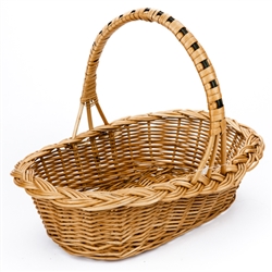 Poland is famous for hand made willow baskets.  This is a tradition in areas of the country where willow grows wild and is very much a village and family industry.  Beautifully crafted and sturdy, these baskets can last a generation.  Perfect for Easter,