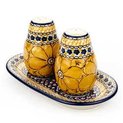 Polish Pottery 7" Salt and Pepper Set. Hand made in Poland. Pattern U408B designed by Jacek Chyla.