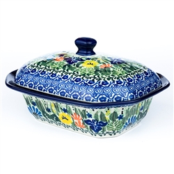 Polish Pottery 7" personal Covered Baker. Hand made in Poland. Pattern U2202 designed by Maria Starzyk.