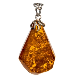 Amber (Bursztyn in Polish) is fossilized tree sap that dates back 40 million years. It comes from all around the world, but the highest quality and richest deposits are found around the Baltic Sea.