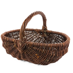 Poland is famous for hand made willow baskets.  This is a tradition in areas of the country where willow grows wild and is very much a village and family industry.  Beautifully crafted and sturdy, these baskets can last a generation.  Perfect for Easter,