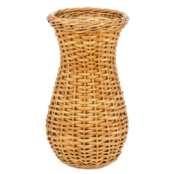 Poland is famous for hand made willow baskets. This is a tradition in areas of the country where willow grows wild and is very much a village and family industry. Beautifully crafted and sturdy, these baskets can last a generation.