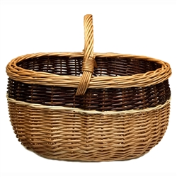 Poland is famous for hand made willow baskets. This is a tradition in areas of the country where willow grows wild and is very much a village and family industry. Beautifully crafted and sturdy, these baskets can last a generation. Perfect for Easter, pic