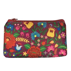 Darling little purse decorated with a Krakow floral design. 100% polyester and plastic lined. Made in Poland.