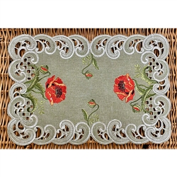 Beautiful poppy design placemat. 100% polyester. Size is approx 16.5" x 11".
