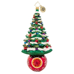 We are pine-ing for Christmas! A frosted fir sits perfectly perched atop a resplendent ruby-red holiday bauble.
DIMENSIONS: 7 in (H) x 3.1 in (L) x 3.5 in (W)