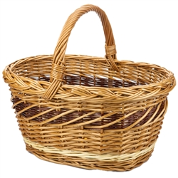 Poland is famous for hand made willow baskets. This is a tradition in areas of the country where willow grows wild and is very much a village and family industry. Beautifully crafted and sturdy, these baskets can last a generation. Perfect for Easter,