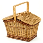 Poland is famous for hand made willow baskets.  This is a tradition in areas of the country where willow grows wild and is very much a village and family industry.  Beautifully crafted and sturdy, these baskets can last a generation.  Perfect for Easter,