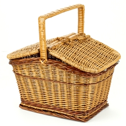 Poland is famous for hand made willow baskets.  This is a tradition in areas of the country where willow grows wild and is very much a village and family industry.  Beautifully crafted and sturdy, these baskets can last a generation.  Perfect for Easter,