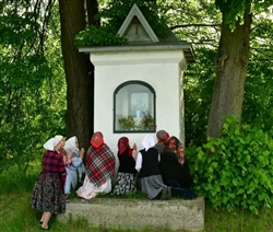 This group is from the town of Grabownica in southeastern Poland directly south of Rzeszow. The band was formed in 1964 and today is composed of musicians and singers who perform in regional Rzeszow costumes. This album was recorded in  May 2022 in Grabow