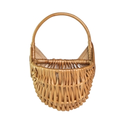 Poland is famous for hand made willow baskets. This is a tradition in areas of the country where willow grows wild and is very much a village and family industry. Beautifully crafted and sturdy, these baskets can last a generation. Perfect for Easter.