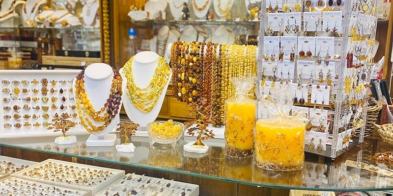 Natural Baltic sea amber necklace: huge raw honey-tone, dark red amber  blocks strung together - Melbourne Pearls