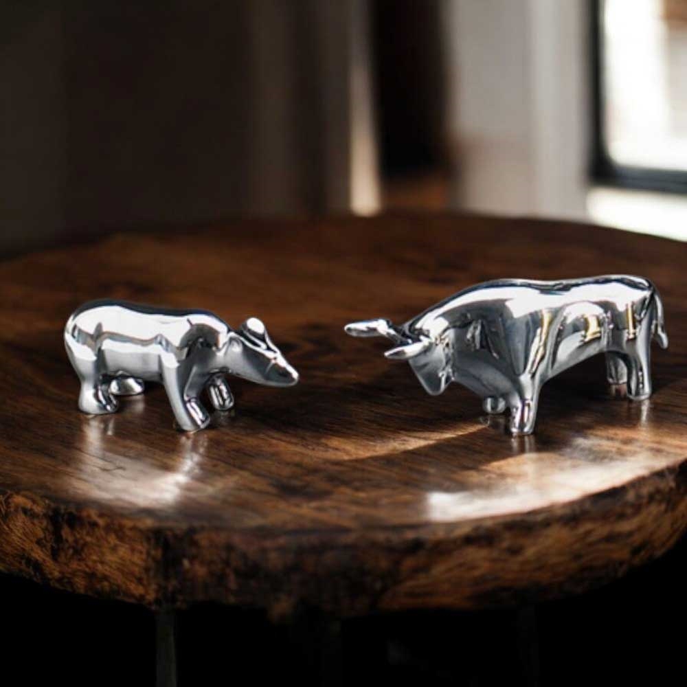 Bull and Bear Paperweight Set | Wall Street Paperweights