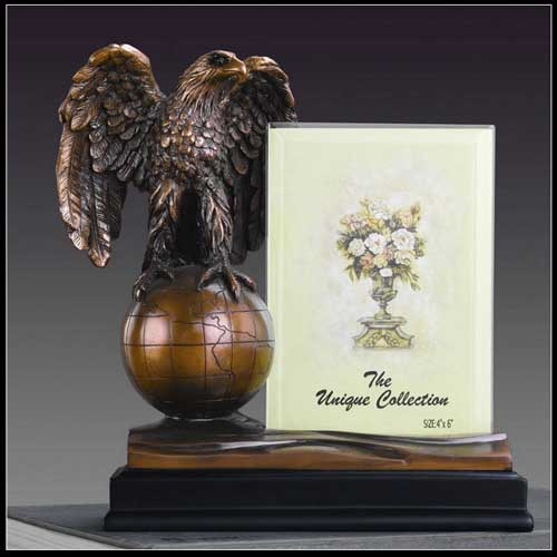 8" Eagle on Globe Statue Picture Frame - Figurine