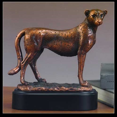 Bronzed Cheetah Statue - Figurine