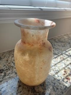 Museum Replica Beautiful Egyptian Hand Carved Alabaster Vase  (8x5 inches)