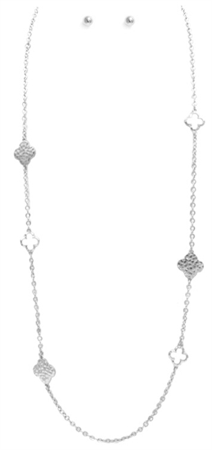 Hammered Clover Station Necklace