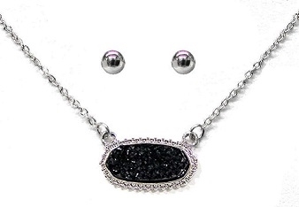 Druzy Style Choker Necklace-Black