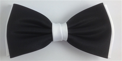 936 Regular black on white bow