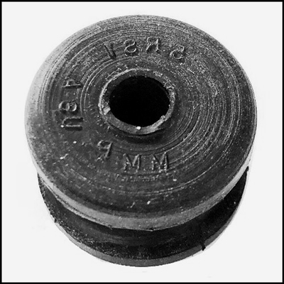 NOS PN  866586 - 1136910 rubber gearshift remote control rod bushing for 1941-54 Chrysler Corp. passenger cars