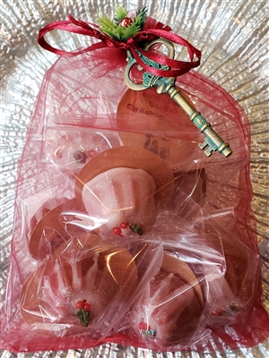 Mrs Cratchit's Christmas Pudding Gift Bag