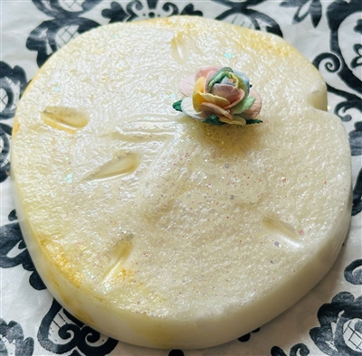 Pineapple & Powdered Vanilla Sand Dollar Shaped Tart