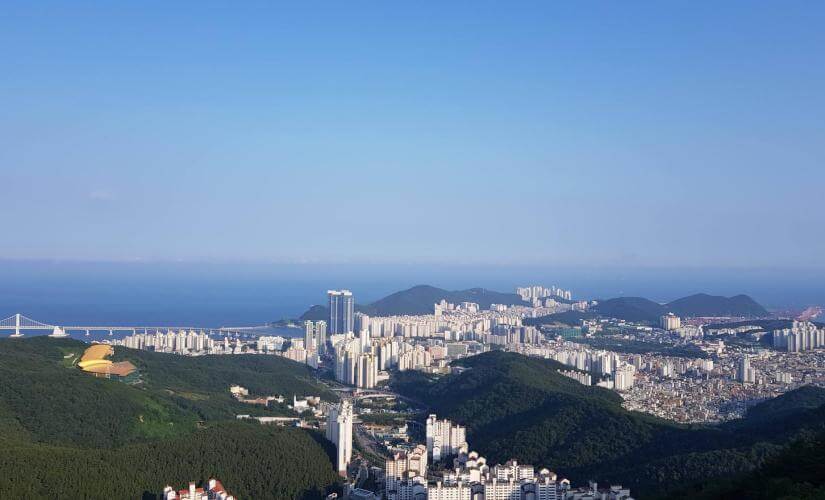 Private Guided Mountain Views and Cultural Villages with Korean BBQ Lunch
