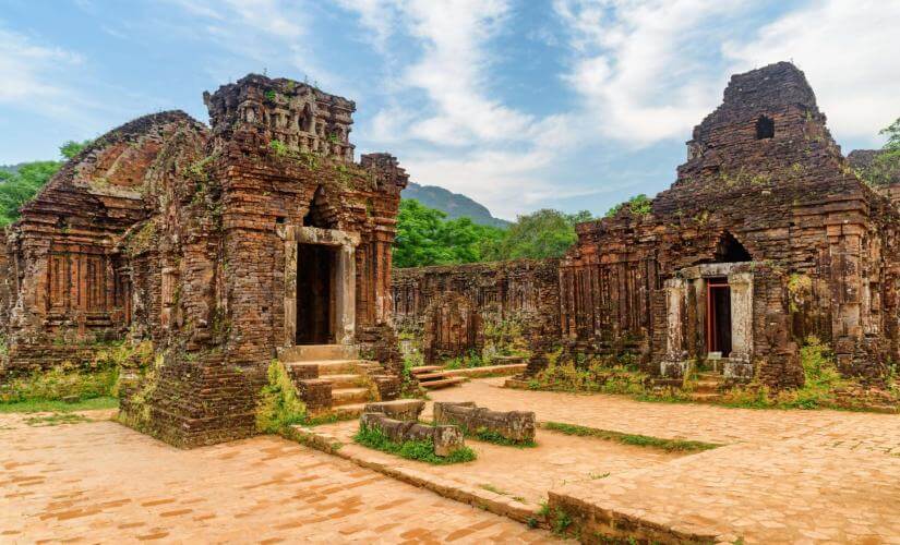 My Son Sanctuary and Temple Experience with Lunch from Chan May