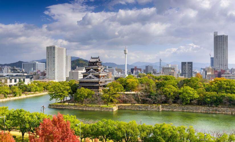 Hiroshima Peace Memorial and Orizuru Tower Historical Walk with Lunch