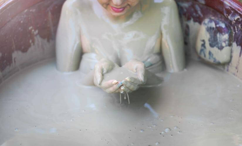 Nha Trang Hot Mud Bath and Massage Experience from Cam Ranh