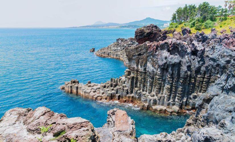 Private Jeju Coastal Highlights, Folk Village, Waterfall, and Sunrise Peak with Lunch from Seogwipo