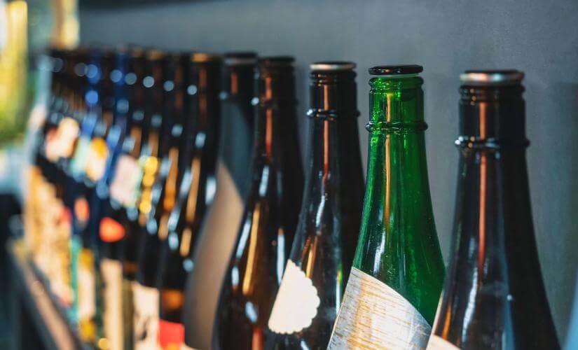 Tokyo Nightlife and Ueno Bar Crawl with Tastings (Hotel Guests)