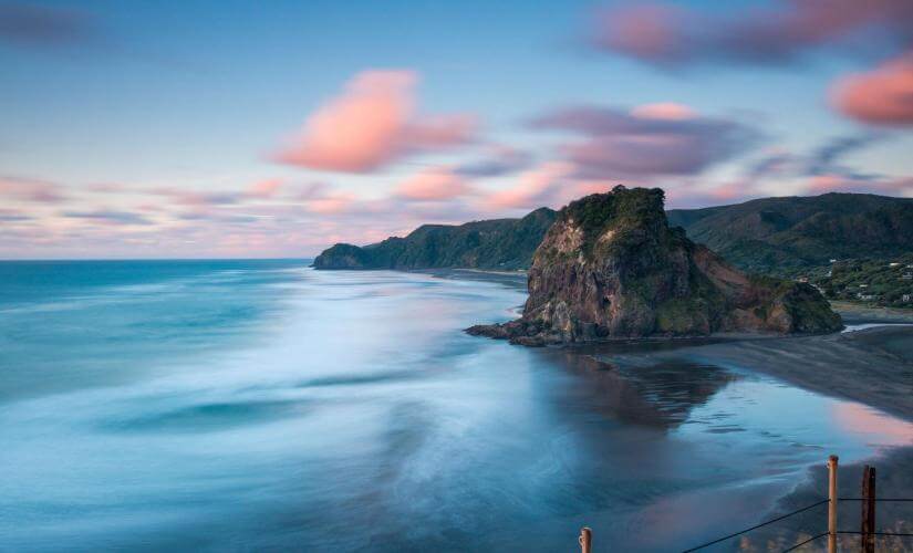 Piha Beach and Arataki Rainforest from Auckland