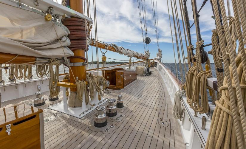 Schooner Eco Tour