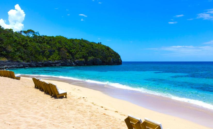 Deluxe Beach Day from Montego Bay