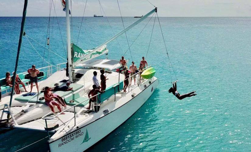 Baie Longue & Mullet Bay Sailing Day Trip from St. Maarten