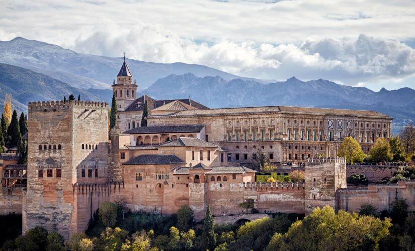 Almeria to Granada's Alhambra Palace with Free Time