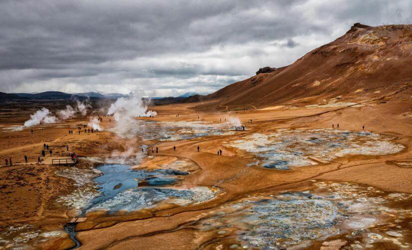 Private Iceland Scenic Wonders and Myvatn Hot Springs