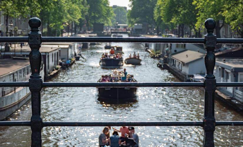 Jordaan Culinary Journey and Canal Cruise