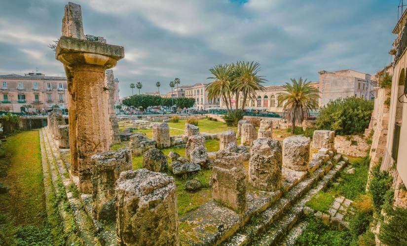 Private Syracuse and Ortigia Walking Exploration