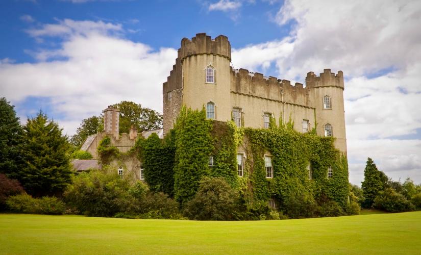 Visit to Malahide Castle with Private Transportation from Dublin