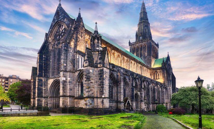 Cultural Guided Walk of Glasglow from Greenock