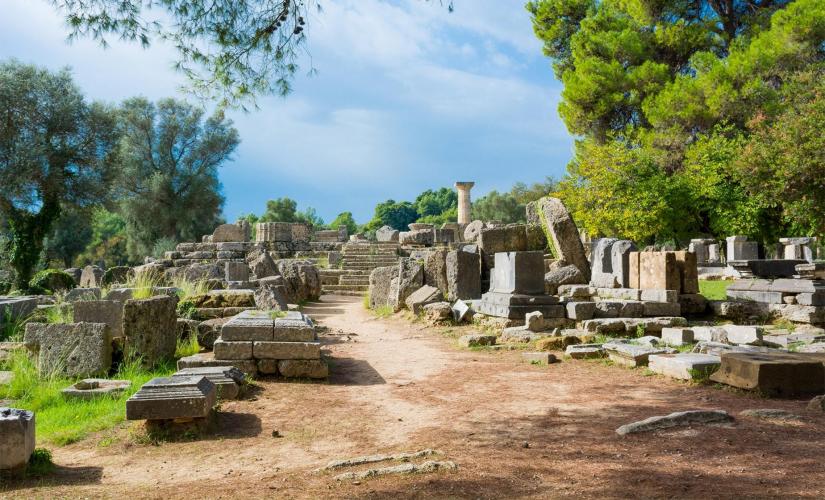 Best of Katakolon, Kusadasi, Mykonos and Santorini Four Port Package